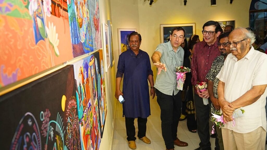 Singapore-Bangladesh Artistic Dialogue ‘Bridging Horizons’ Opens in Dhaka