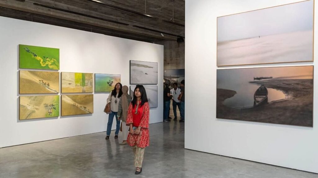 The Quiet Within_ Rashed Zamans Poetics of Light and Stillness_gallery halkhata