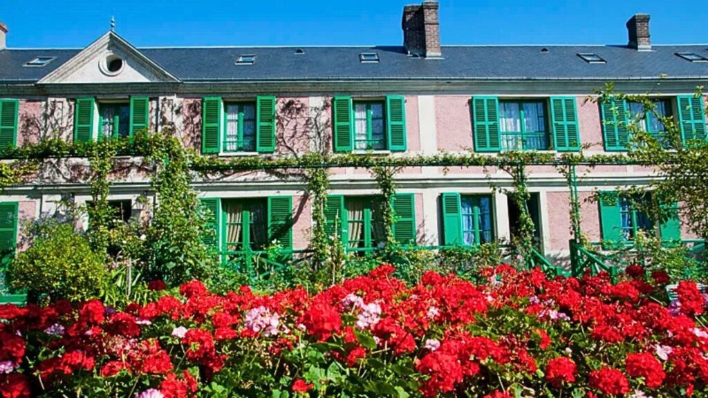 Claude Monets House and Garden_Giverny_France_gallery halkhata
