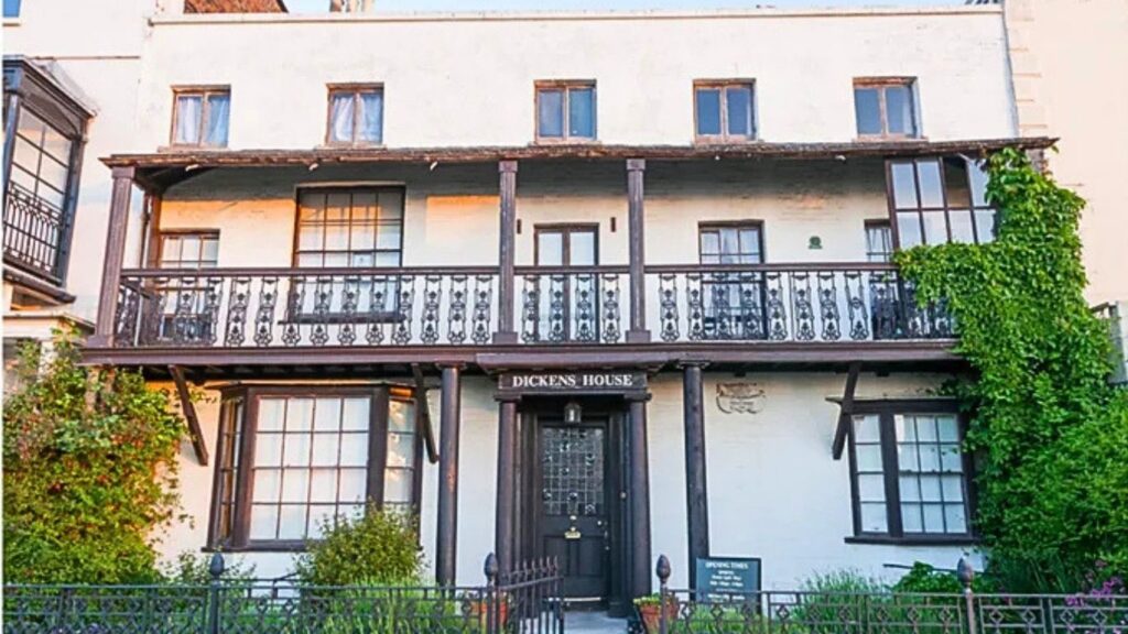 Dickens House Museum _gallery halkhata